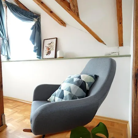 דירה Modern Loft With Balcony In The Heart Of סופיה