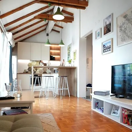 Modern Loft With Balcony In The Heart Of * Sófia