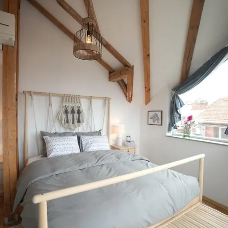 Modern Loft With Balcony In The Heart Of 公寓 索菲亞