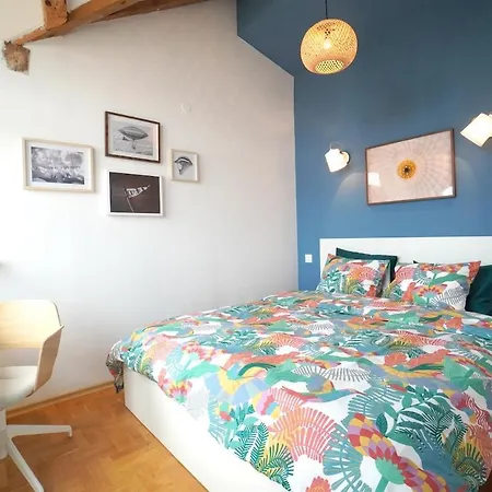 公寓 Modern Loft With Balcony In The Heart Of